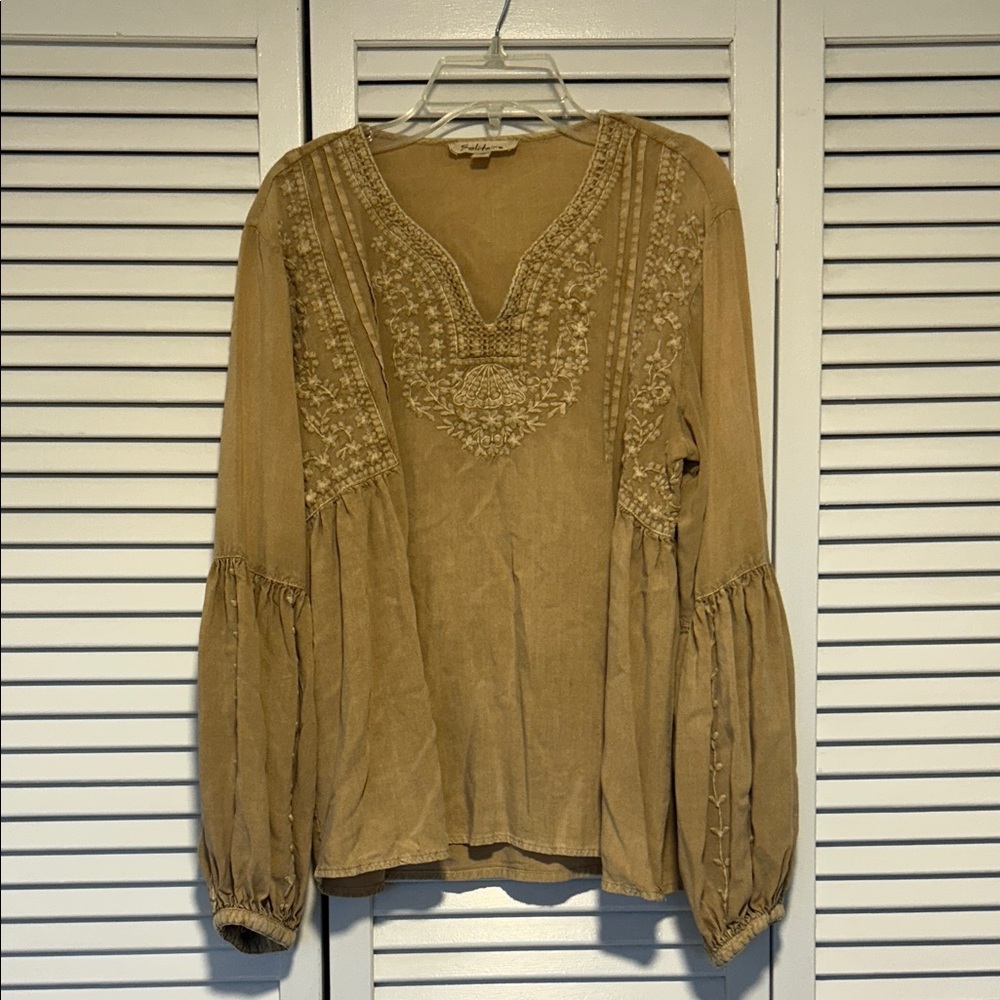Solitaire Tan Embroidered Blouse
